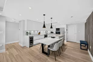3675 N Country Club Dr, Aventura, FL 33180 - Photo 25