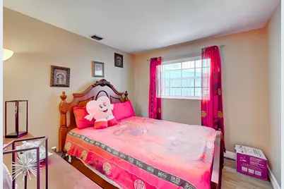 3925 NW 35th Avenue, Lauderdale Lakes, FL 33309 - Photo 11