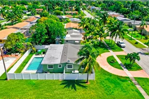 3925 NW 35th Ave, Lauderdale Lakes, FL 33309 - Photo 5