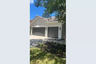 19305 Skyridge Circle, Boca Raton, FL 33498 - Photo 5