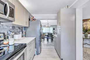 305 Congressional Way, Deerfield Beach, FL 33442 - Photo 5