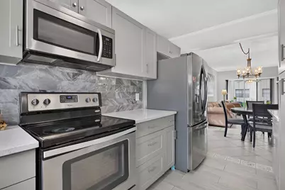 305 Congressional Way, Deerfield Beach, FL 33442 - Photo 7
