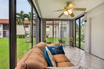 305 Congressional Way, Deerfield Beach, FL 33442 - Photo 23