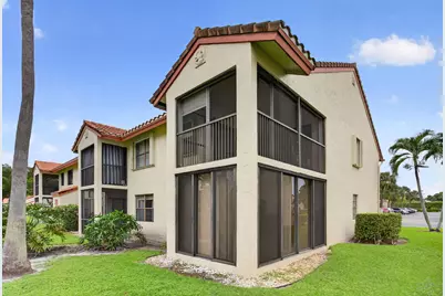 305 Congressional Way, Deerfield Beach, FL 33442 - Photo 25