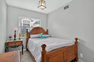 305 Congressional Way, Deerfield Beach, FL 33442 - Photo 17