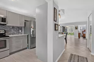 305 Congressional Way, Deerfield Beach, FL 33442 - Photo 3
