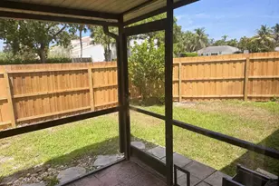 121 Beaumont Ln, Palm Beach Gardens, FL 33410 - Photo 19