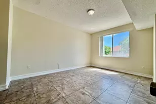 6960 SW 39th St, Davie, FL 33314 - Photo 5