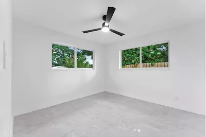 256 Greenbrier Drive, Palm Springs, FL 33461 - Photo 25