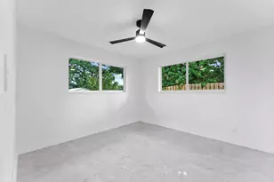 256 Greenbrier Dr, Palm Springs, FL 33461 - Photo 25