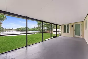 256 Greenbrier Dr, Palm Springs, FL 33461 - Photo 31