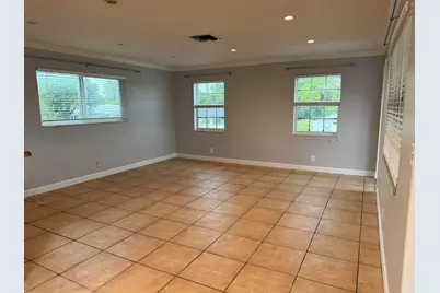2701 Middle River Drive #21, Fort Lauderdale, FL 33306 - Photo 5