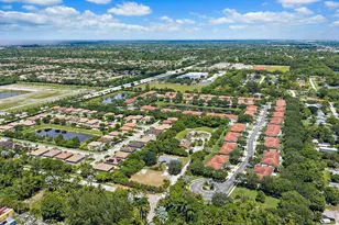 5681 Desoto Rd, Greenacres, FL 33463 - Photo 13