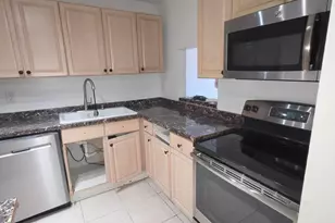 4324 NW 9th Ave, Deerfield Beach, FL 33064 - Photo 7