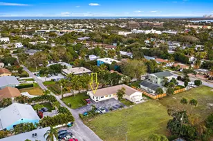 1924 Service Rd, North Palm Beach, FL 33408 - Photo 13