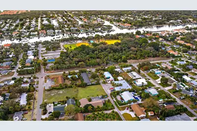 1924 Service Road, North Palm Beach, FL 33408 - Photo 15