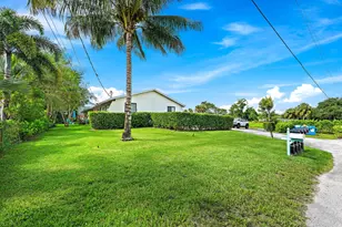 1924 Service Rd, North Palm Beach, FL 33408 - Photo 11
