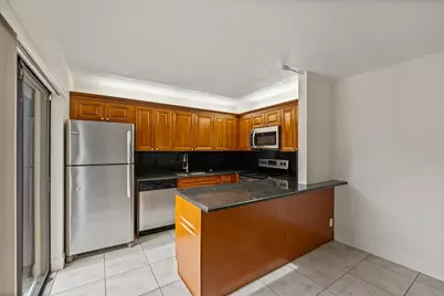 385 Lake Arbor Drive, Palm Springs, FL 33461 - Photo 7
