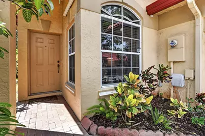 1020 Via Jardin, Riviera Beach, FL 33418 - Photo 5