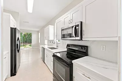 813 Pipers Cay Drive, West Palm Beach, FL 33415 - Photo 7