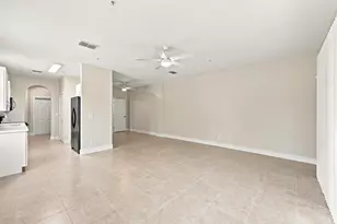 813 Pipers Cay Dr, West Palm Beach, FL 33415 - Photo 13