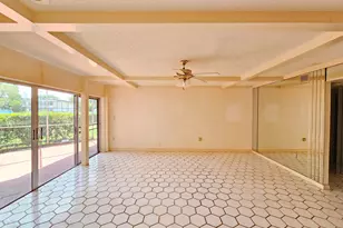 6 Greenway Village N, Royal Palm Beach, FL 33411 - Photo 5