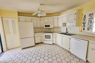6 Greenway Village N, Royal Palm Beach, FL 33411 - Photo 7