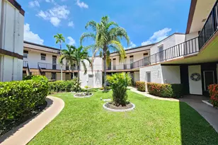 6 Greenway Village N, Royal Palm Beach, FL 33411 - Photo 17