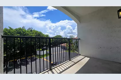 819 Villa Circle, Boynton Beach, FL 33435 - Photo 7