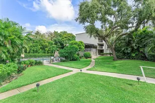 501 SW 11th Pl, Boca Raton, FL 33432 - Photo 23