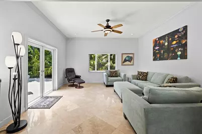 2137 NE 17th Avenue, Wilton Manors, FL 33305 - Photo 17