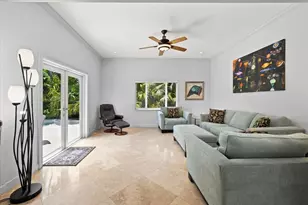 2137 NE 17th Ave, Wilton Manors, FL 33305 - Photo 17