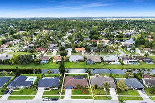 14358 Blackberry Dr, Wellington, FL 33414 - Photo 45