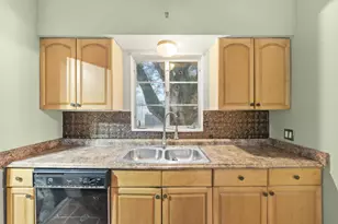 1054 Trinidad Ave, Fort Pierce, FL 34982 - Photo 13