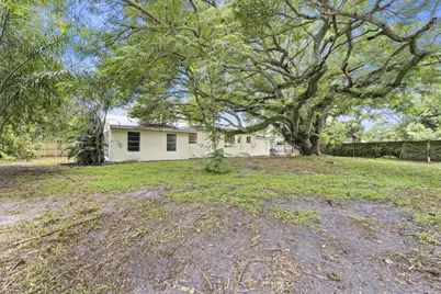 1054 Trinidad Avenue, Fort Pierce, FL 34982 - Photo 37