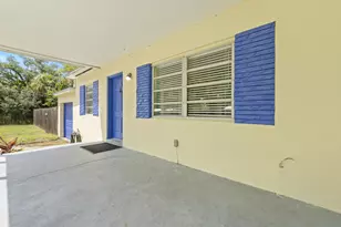 1054 Trinidad Ave, Fort Pierce, FL 34982 - Photo 3