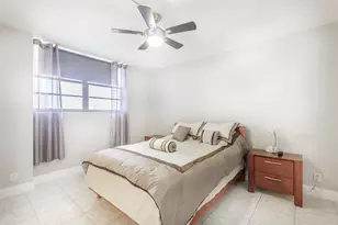 3801 S Ocean Dr, Hollywood, FL 33019 - Photo 13