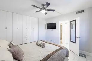 3801 S Ocean Dr, Hollywood, FL 33019 - Photo 11
