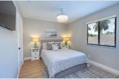 2478 Bedford Mews Drive, Wellington, FL 33414 - Photo 15
