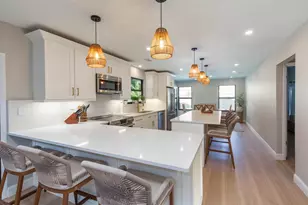 2478 Bedford Mews Dr, Wellington, FL 33414 - Photo 3