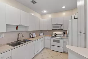 2311 SW 125th Ave, Miramar, FL 33027 - Photo 13