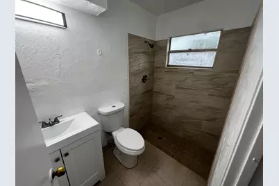 101 NW 13th Avenue, Boynton Beach, FL 33435 - Photo 9