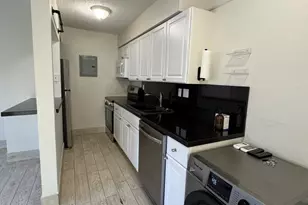 340 SW 16th Ct, Fort Lauderdale, FL 33315 - Photo 1