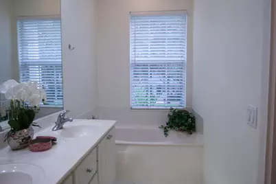 109 Ashley Court, Jupiter, FL 33458 - Photo 17