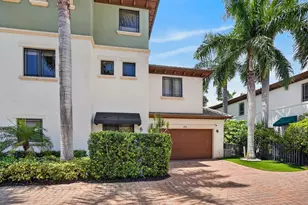 125 NW Gardener St, Boca Raton, FL 33432 - Photo 11