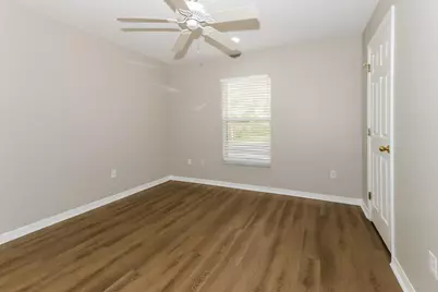 2431 SE Gilbert Avenue, Port Saint Lucie, FL 34952 - Photo 9