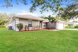 2431 SE Gilbert Ave, Port Saint Lucie, FL 34952 - Photo 3