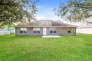 2431 SE Gilbert Ave, Port Saint Lucie, FL 34952 - Photo 15