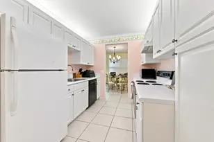 5219 Europa Dr, Boynton Beach, FL 33437 - Photo 9
