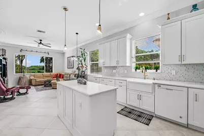9152 Bay Harbour Circle, West Palm Beach, FL 33411 - Photo 23